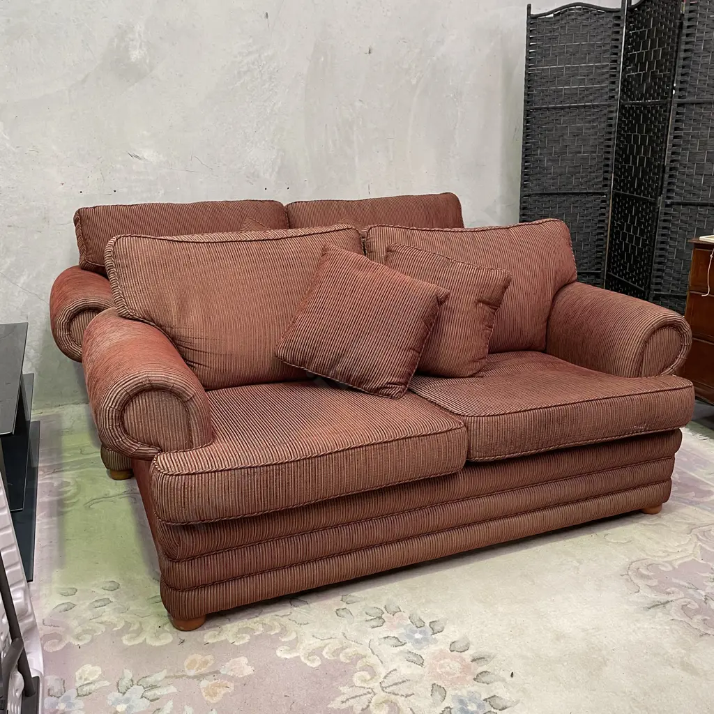 NO RESERVE Two piece Lounge Suite. 3 seater and 2 seater. Very solid well made. Image 1++