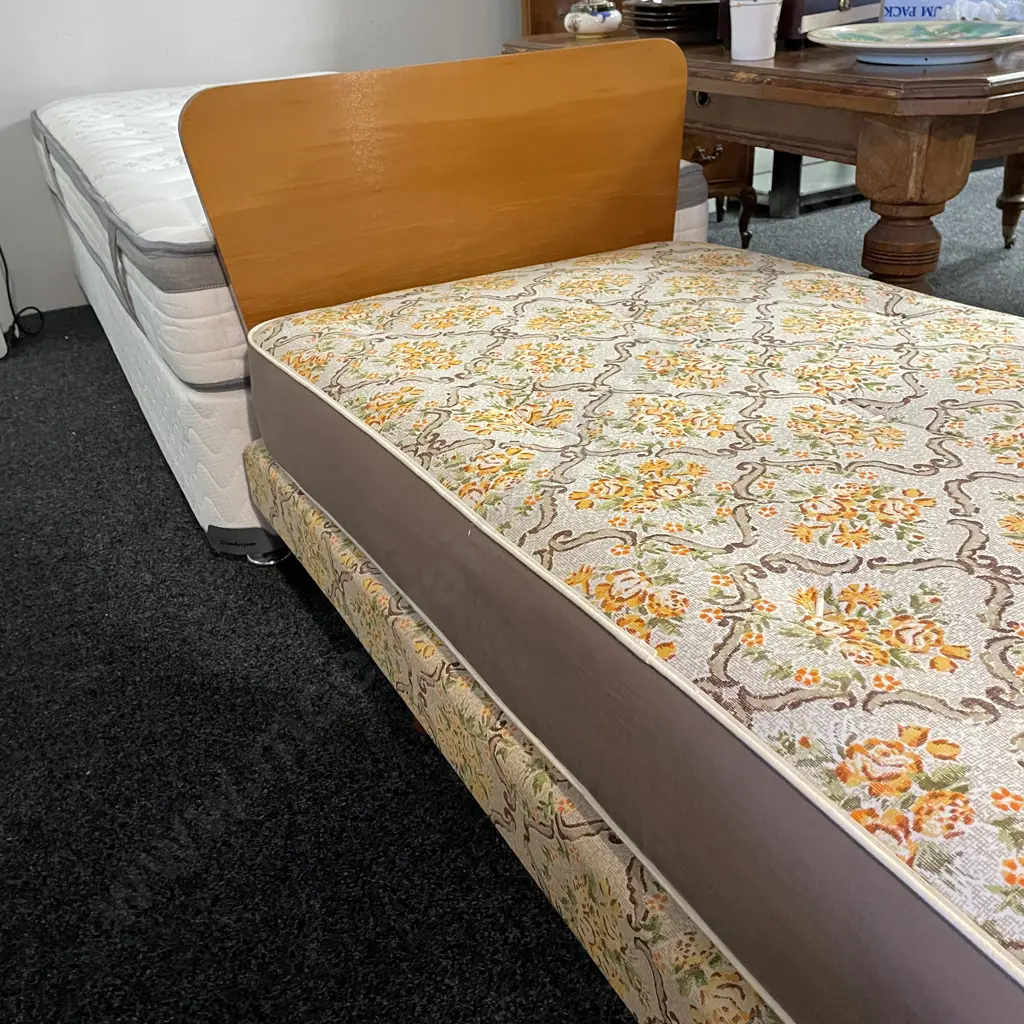 Mid Century Single Sleepyhead Noddie base, mattress and headboard Image 1++