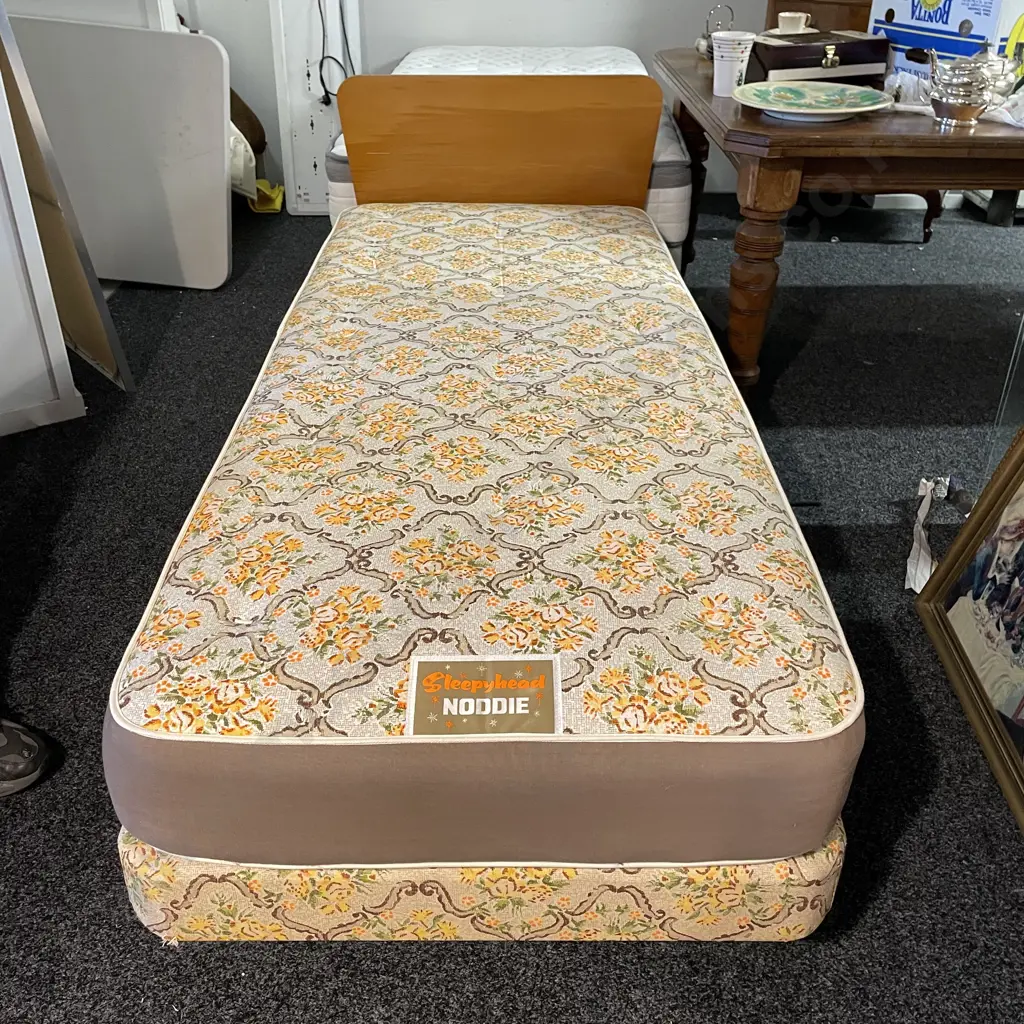 Mid Century Single Sleepyhead Noddie base, mattress and headboard Image 1++