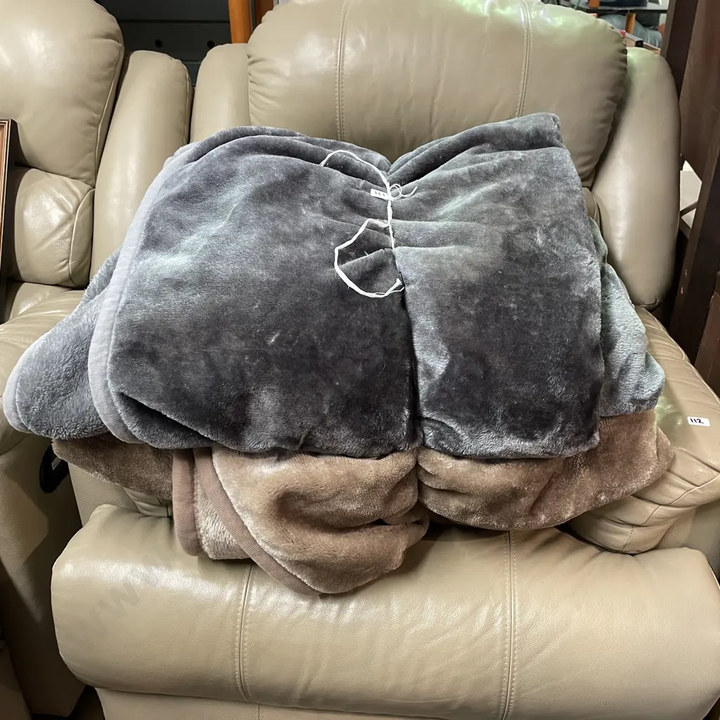 2 Large Mink Blankets, Blue Grey and Fawn Brown Image 1++