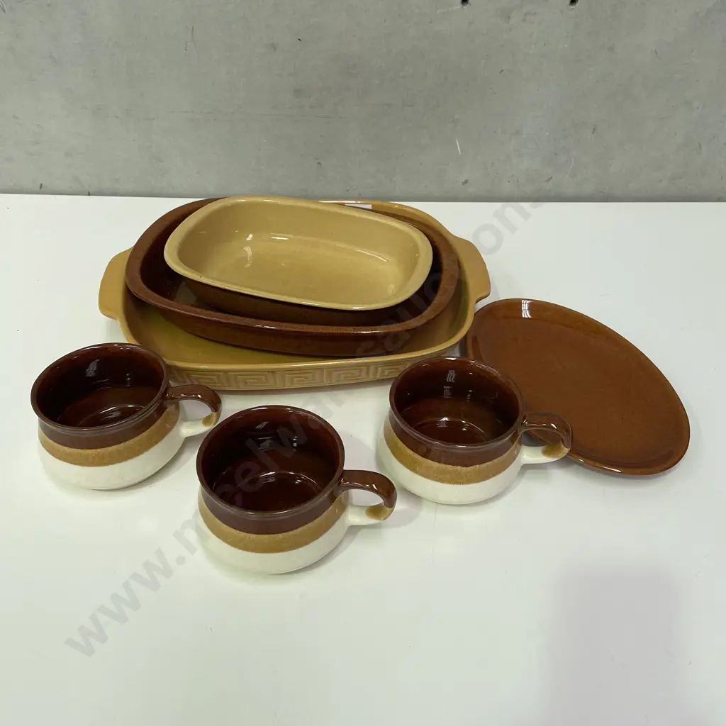 Assorted Crown Lynn pottery etc Image 1++