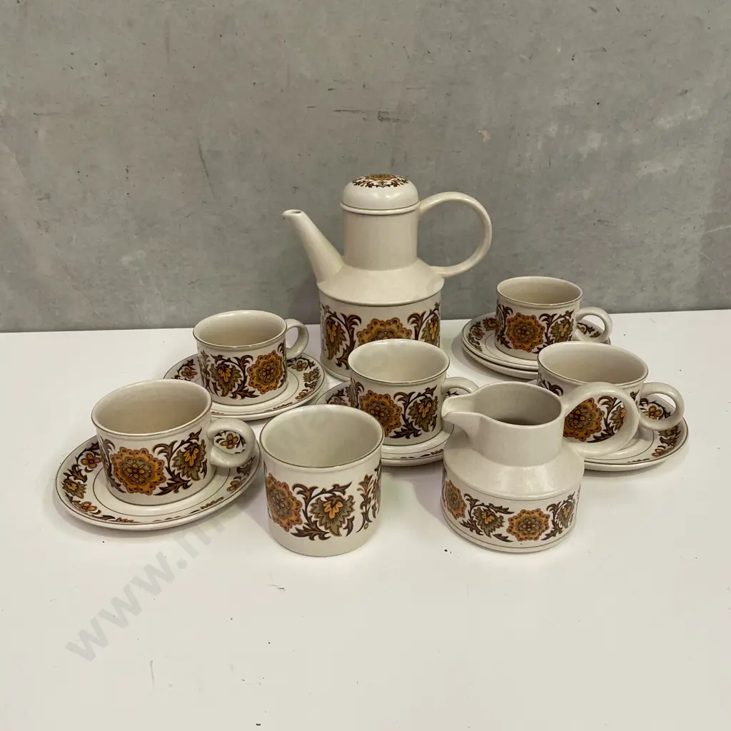Vintage Mid Winter Retro Coffee Set Image 1++