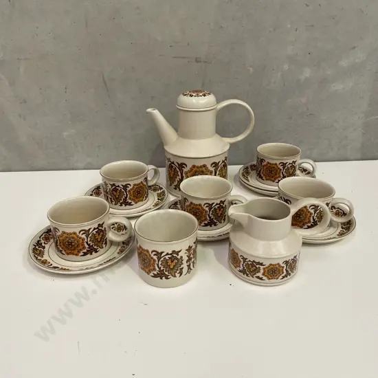 Vintage Mid Winter Retro Coffee Set