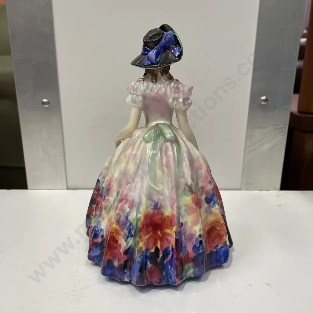 Royal Doulton Handpainted "Easter Day" Figurine. HN2039 Excellent condition. H19cm Image 1++