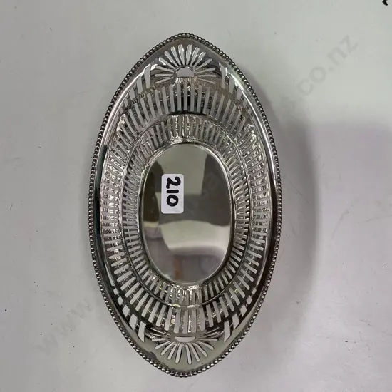 Hallmarked Sterling SIlver Dish, 17.5 x 10cm, H5cm