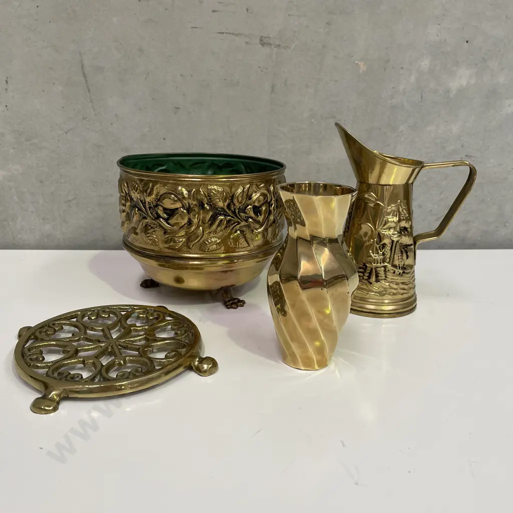 Vintage English Made Brass items x 4 Image 1++