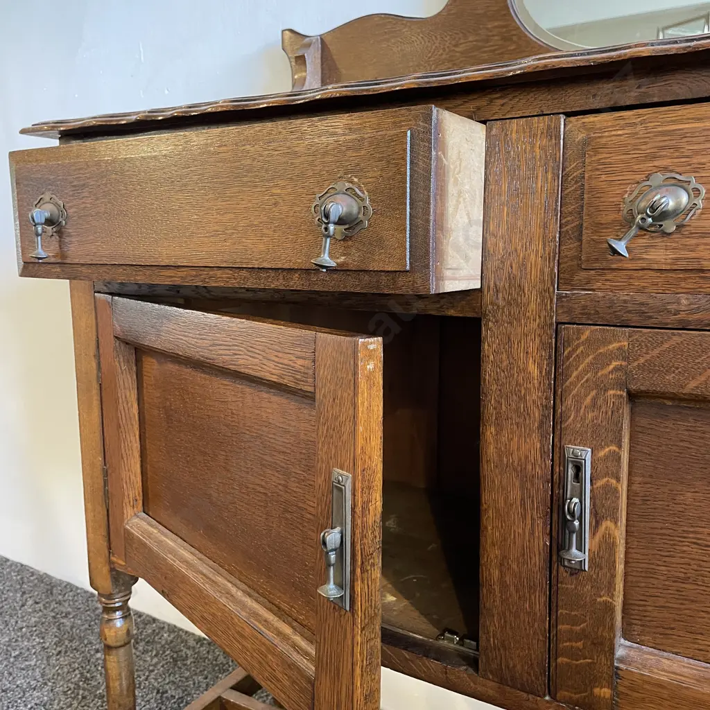Antique Arts and Crafts Solid Oak Buffet/Sideboard Image 1++