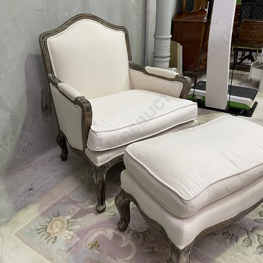 Antique Style Large Wide Armchair with Cream Fabric Seat and Cushioned back. Comes with matching Footstool/Ottoman Image 1++