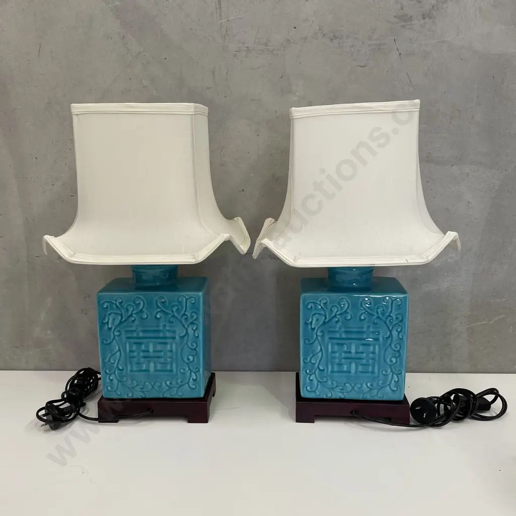 Pair of Stunning Ceramic Table Lamps. Teal incised pattern with cream fabric shades. Excellent working condition. H50cm Image 1++
