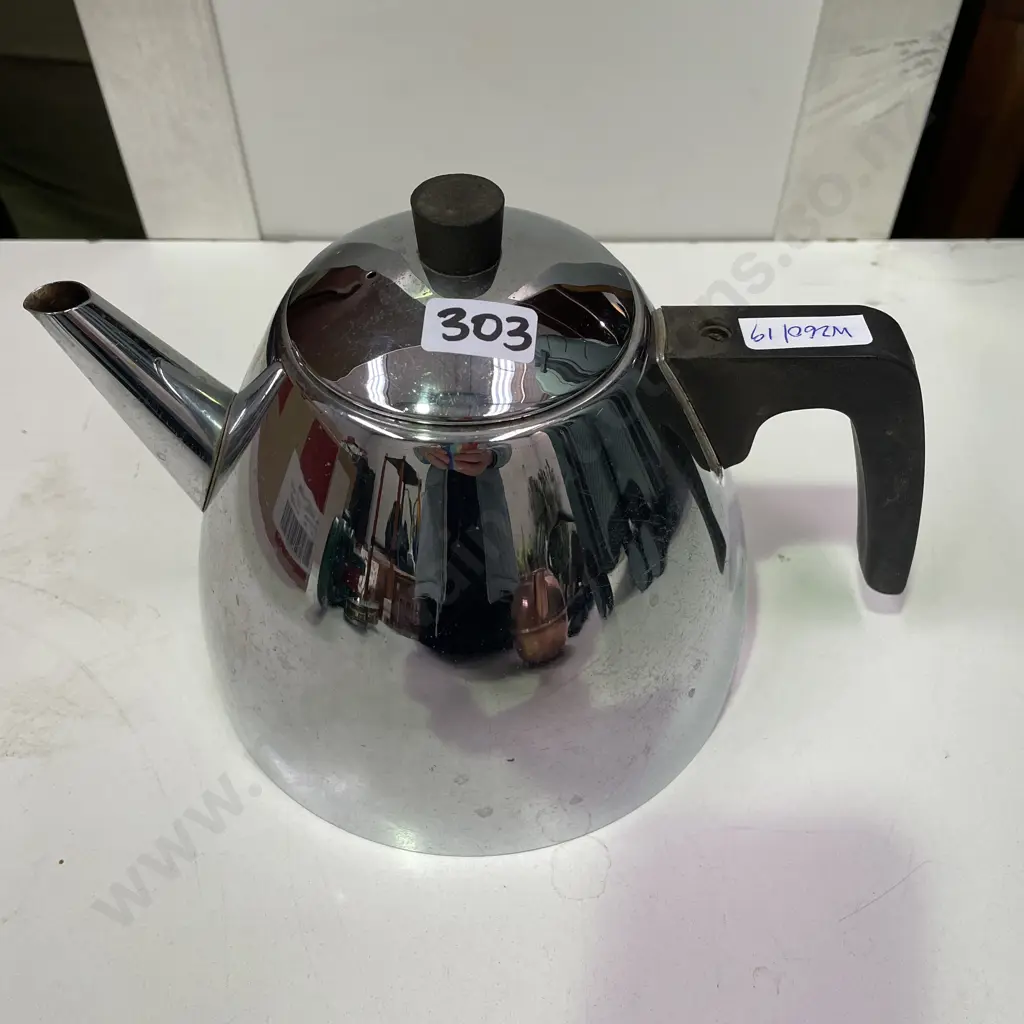 Mid Century Daalderop, Made in Holland Teapot Image 1++