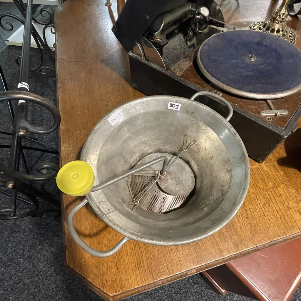 Vintage Brevete 3 Mouli Image 1++
