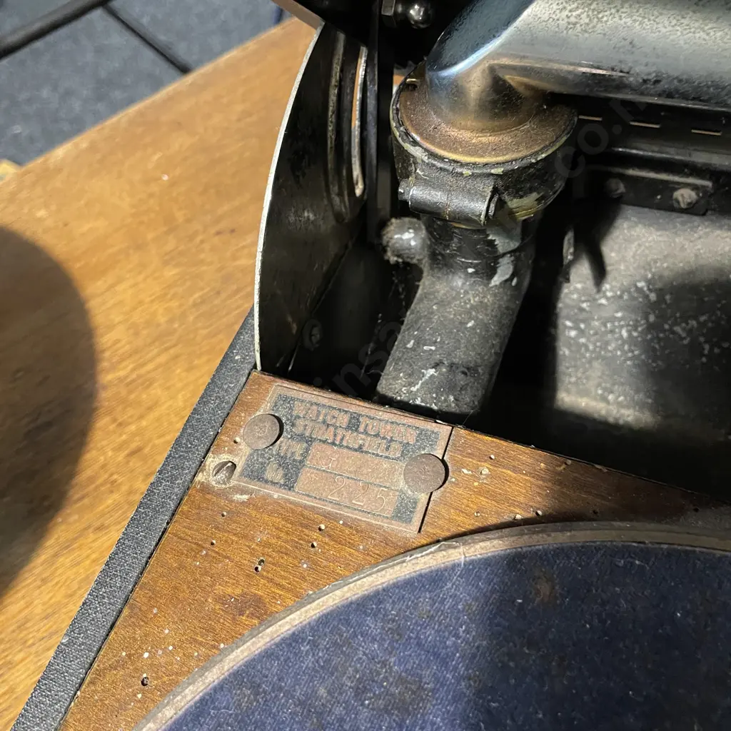 Antique VIVA-TONAL Columbia Grafonola. No202 Image 1++
