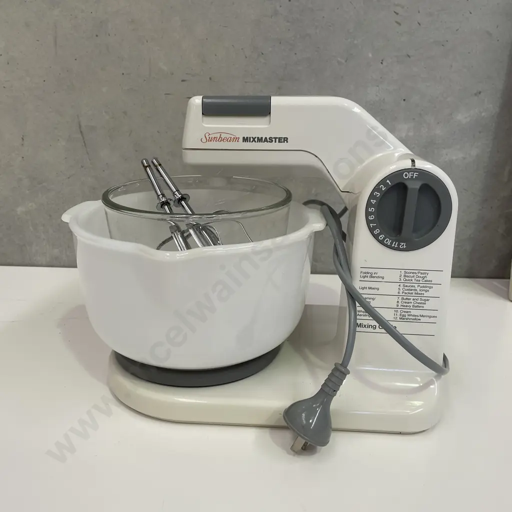 Sunbeam Mixmaster Cake Mixer Image 1++