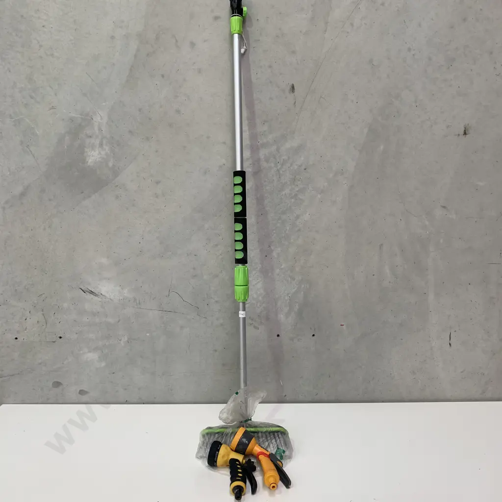 Broom and hose attachment Image 1++