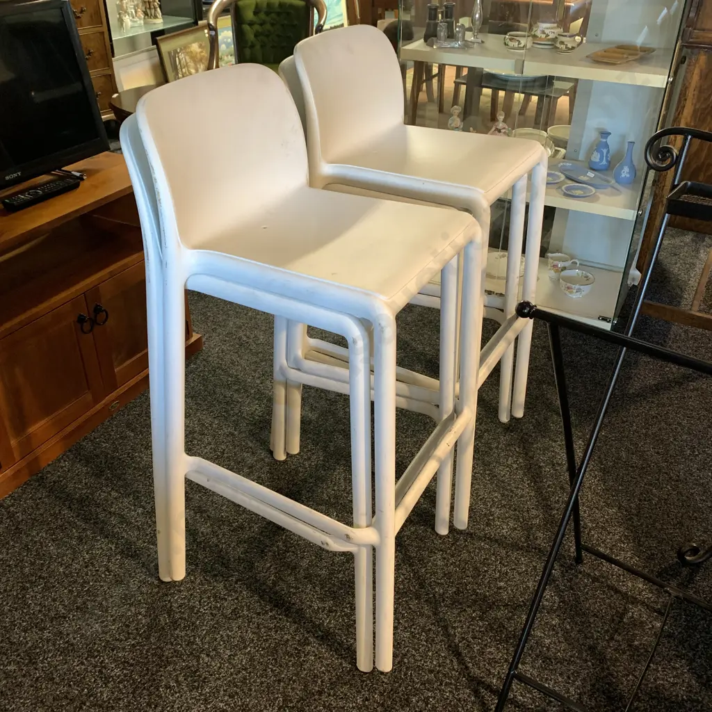Set of 4 Industrial Moulded Heavy Duty Bar Stools. Height to Seat 75cm, Full height 95cm. Image 1++