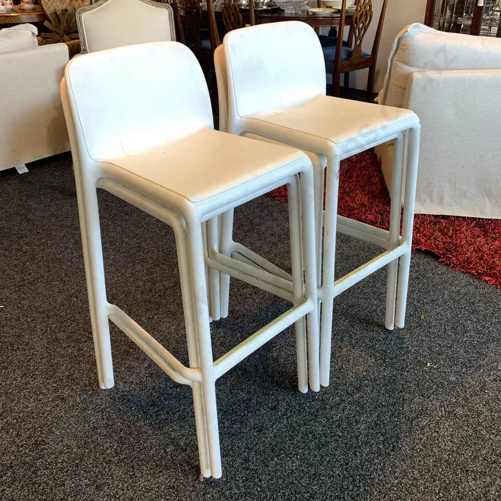 Set of 4 Industrial Moulded Heavy Duty Bar Stools. Height to Seat 75cm, Full height 95cm. Image 1++