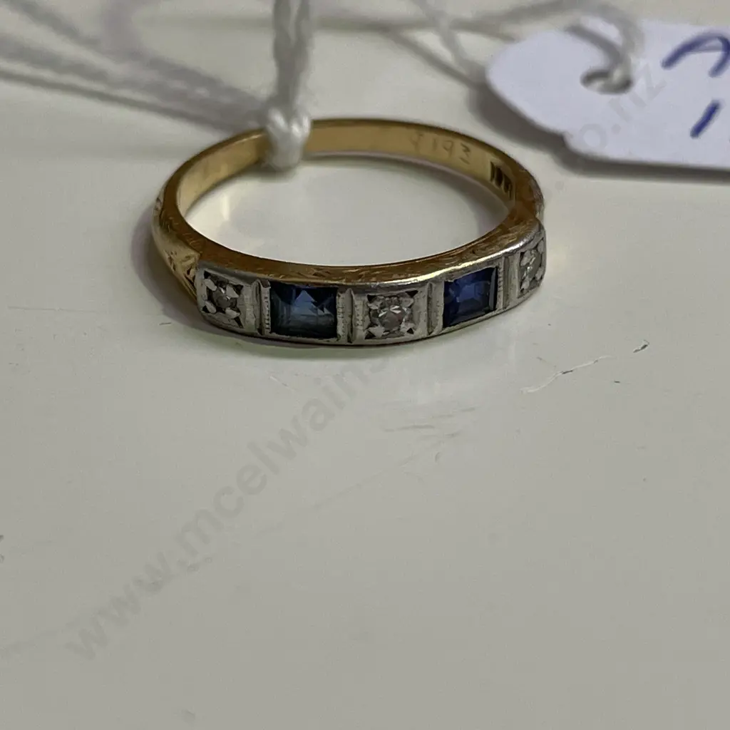 18ct Gold with diamond and blue stone ring Image 1++