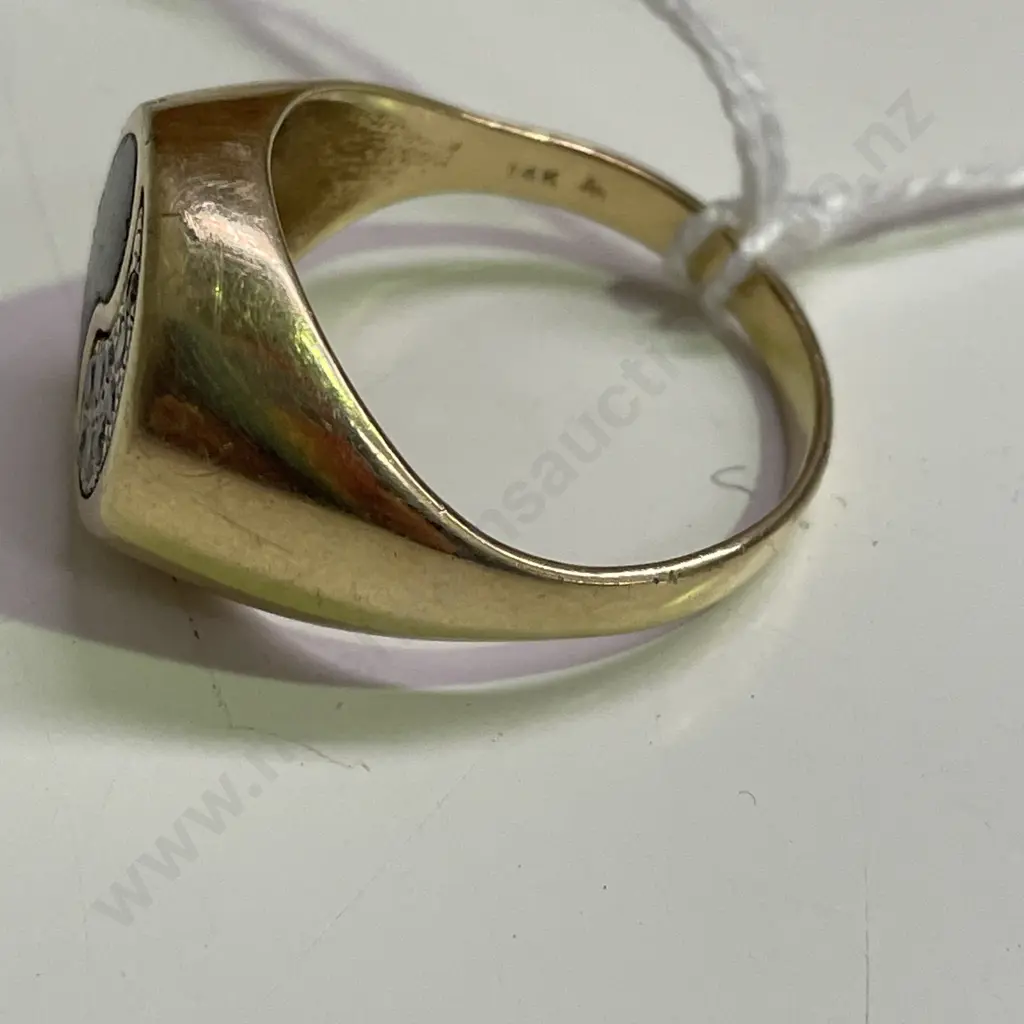 14K Gold and Onyx? diamond? Mans Ring Image 1++