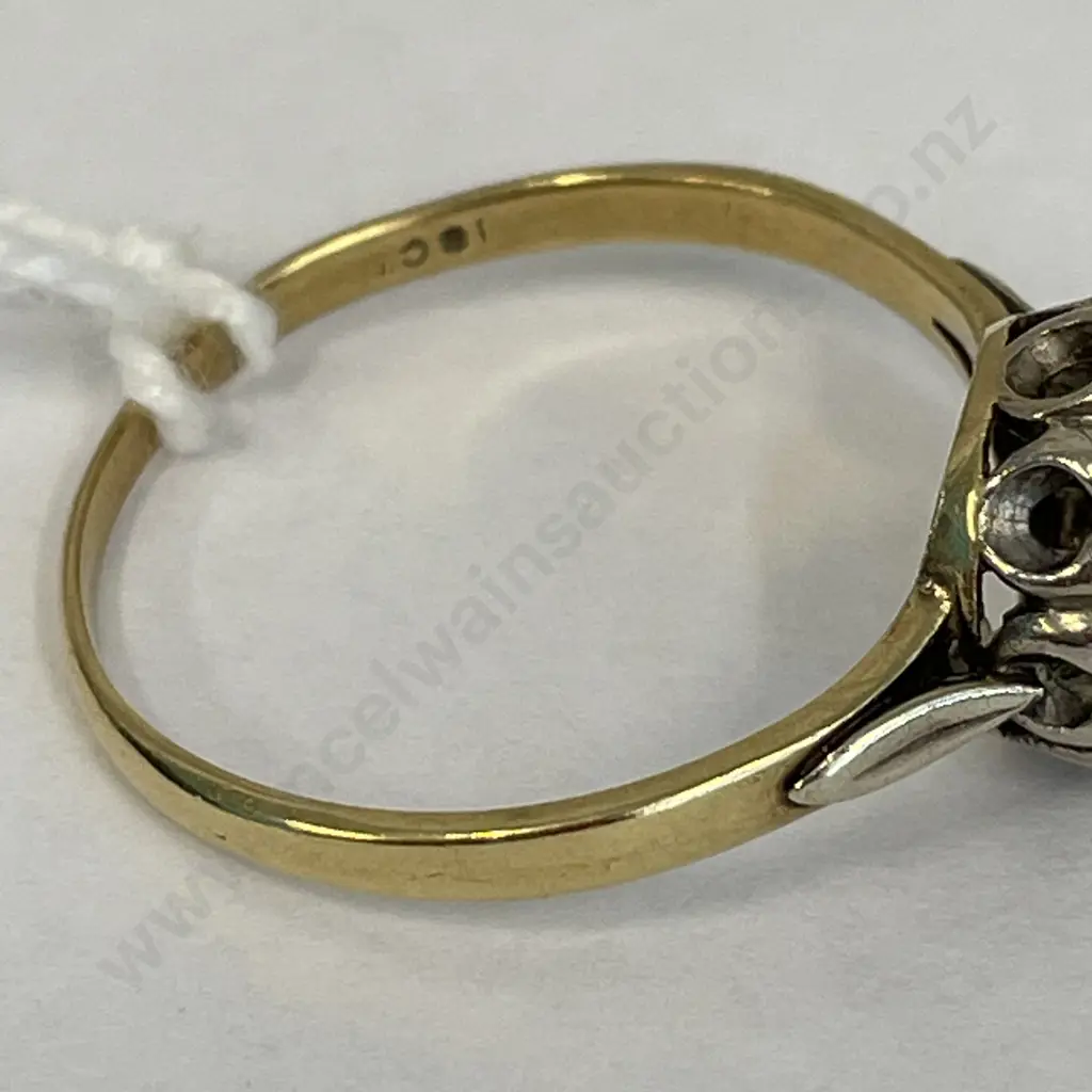 18ct Gold high setting Dress Ring Image 1++