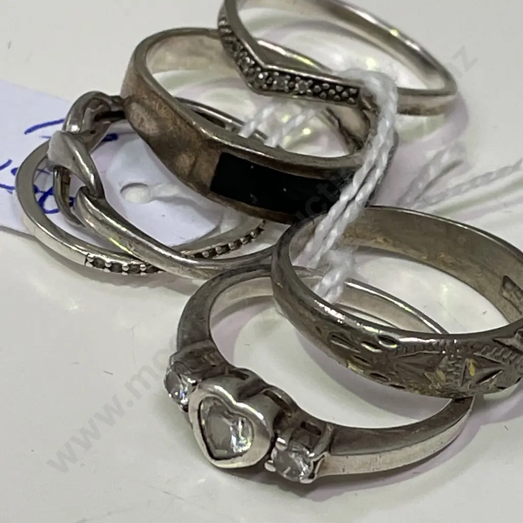 Assorted Sterling Silver Rings x 6 Image 1++