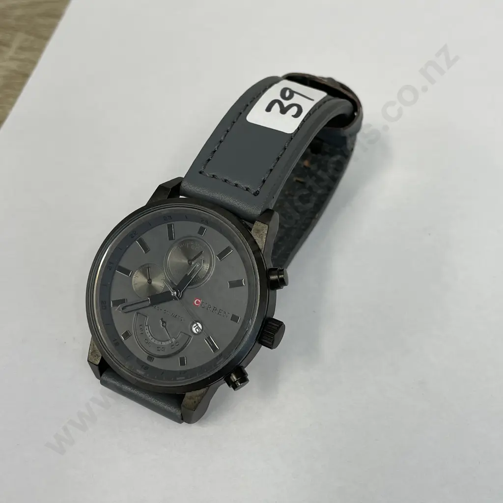 Curran Mens Watch with grey leather strap. Working. M:8217 Image 1++