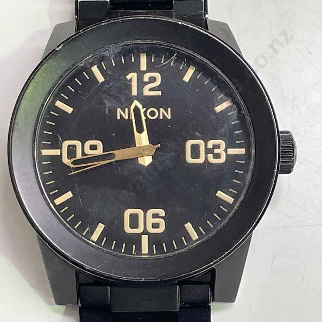 Nixon The Corporal Black Watch. Working Image 1++