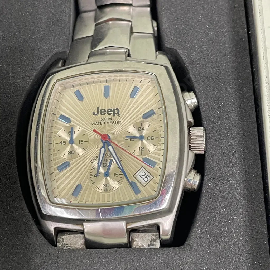 Jeep Watch in original Metal Box Image 1++