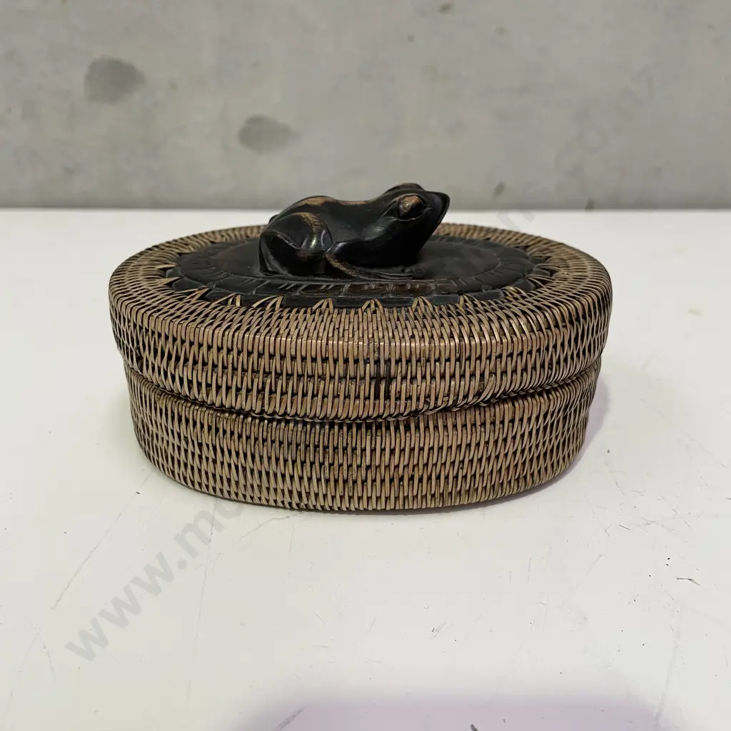 Intricately Woven Decorative box with carved Wooden Frog Finial Image 1++