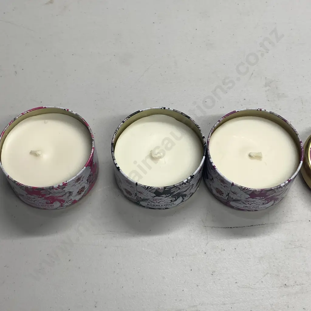 As New Set of 3 Candles in Stacked Tins with Floral Decorations Image 1++