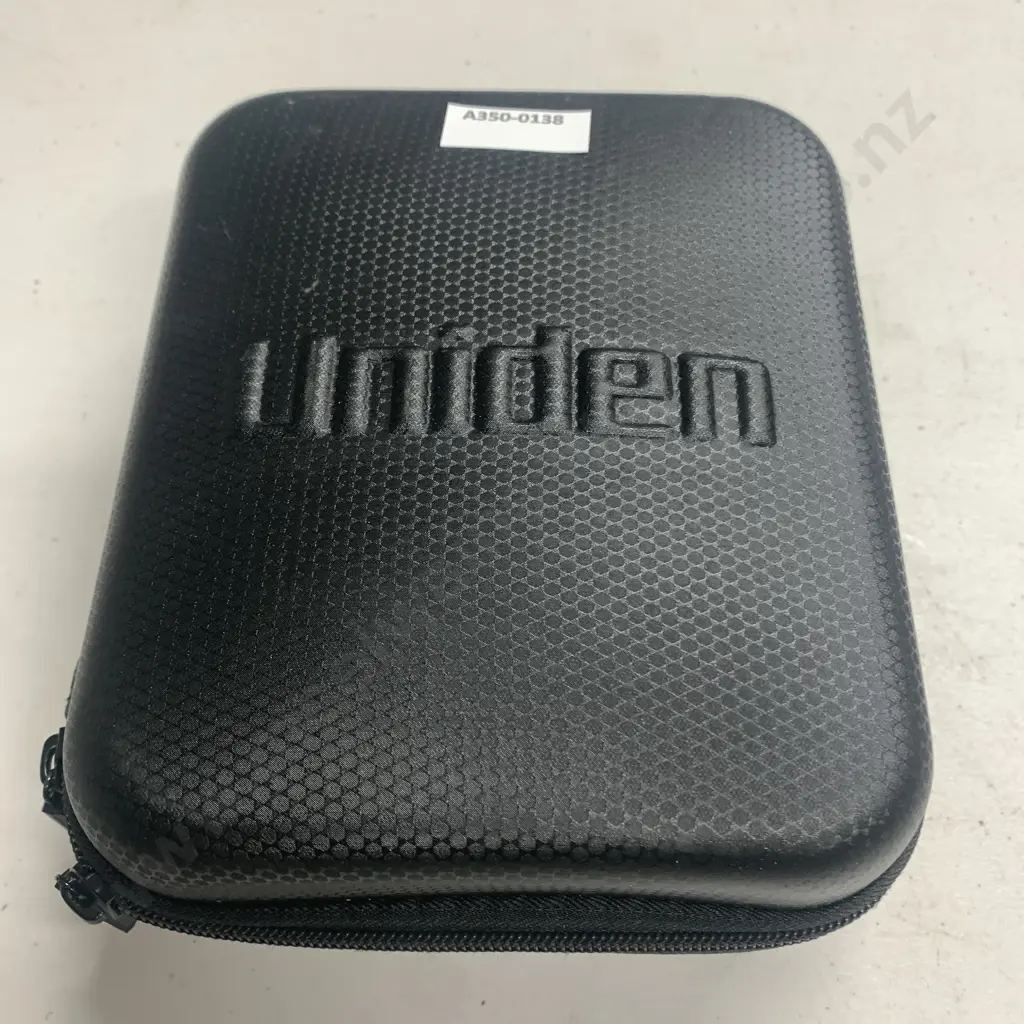 Uniden R7 Long Range Radar Detector in Case Image 1++