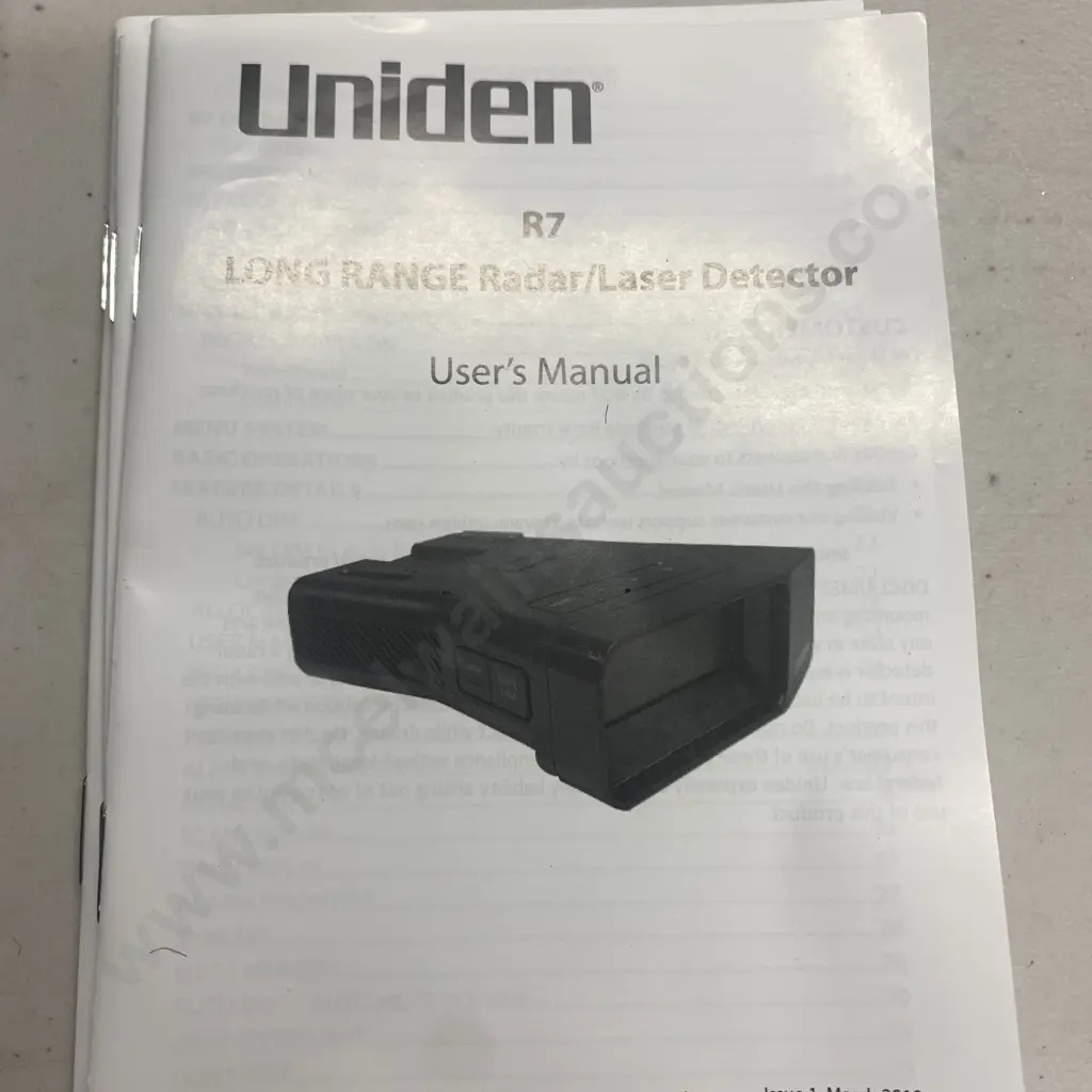 Uniden R7 Long Range Radar Detector in Case Image 1++
