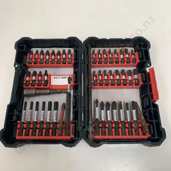 Container of Bosch Screwheads