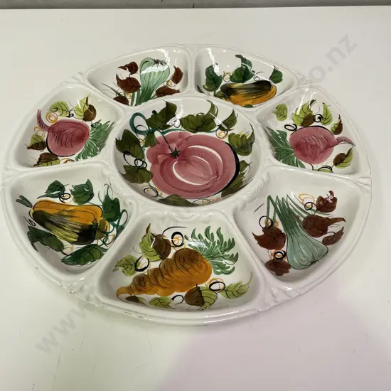Large Vintage Segmented Hand painted Italian hors d'oeuvres dish. Dia42cm