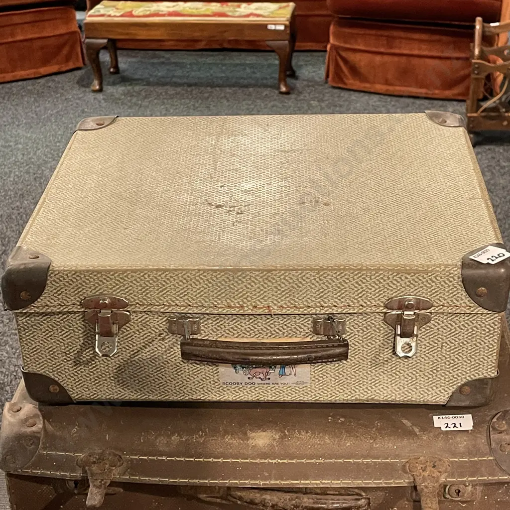 Vintage School Case Image 1++
