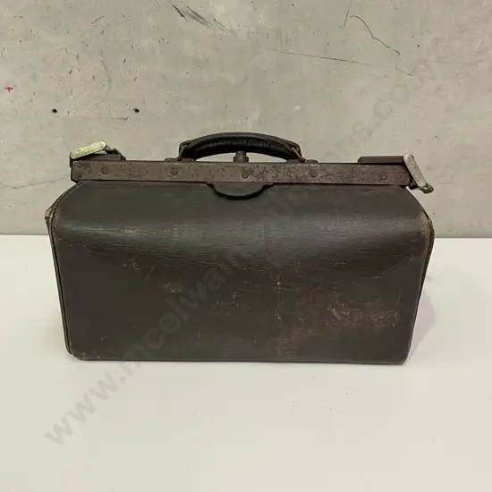 Vintage Leather/Hide Doctors Bag