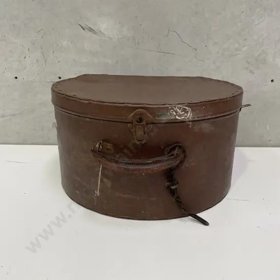 Large Antique Leather Hat Box. Label intact "Fiberkane, registered". H25 Dia45cm