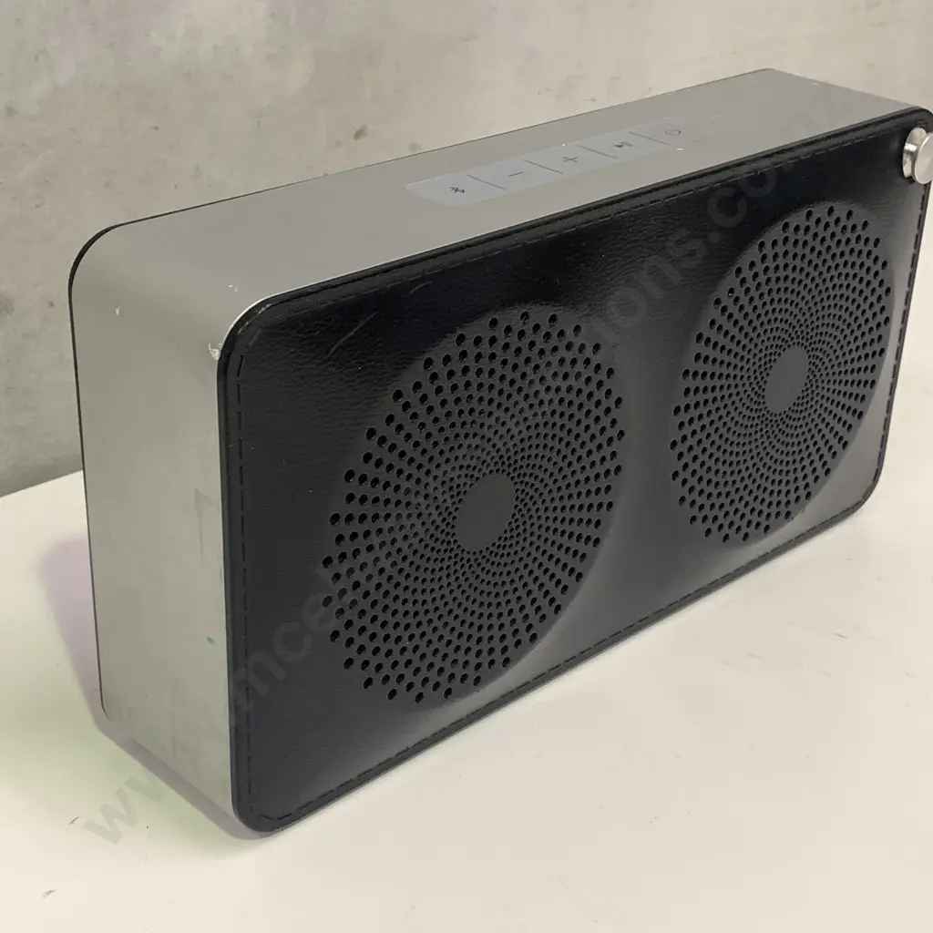 Portable Bluetooth Veon Speaker Model VN21402020BK - Black Image 1++