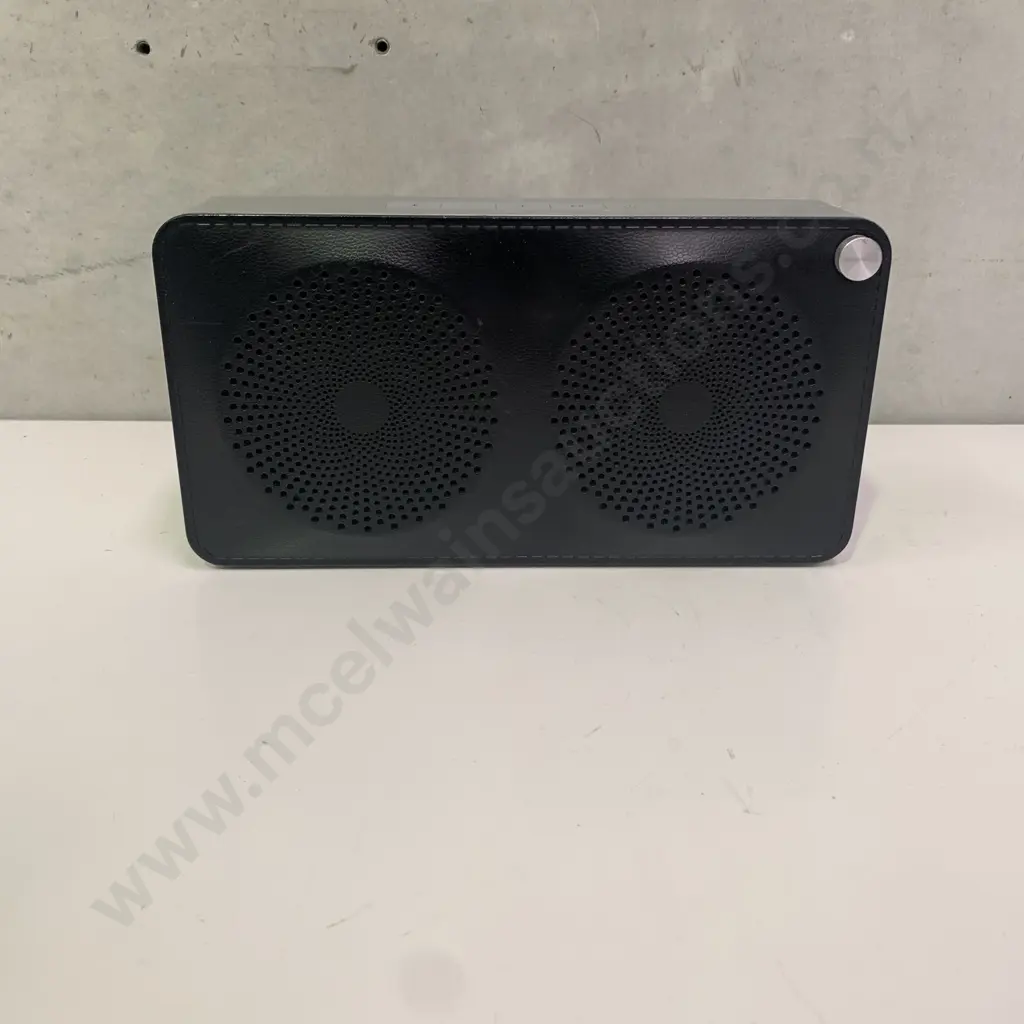 Portable Bluetooth Veon Speaker Model VN21402020BK - Black Image 1++