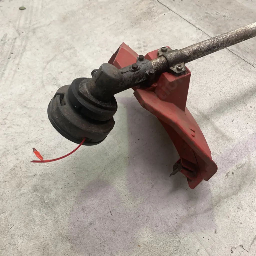 Solo 107 Petrol Brushcutter/Weedeater Image 1++