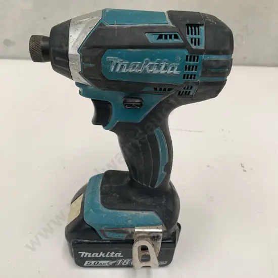Makita Impact Driver Model DTD152 with 18V 5.0 Ah Battery