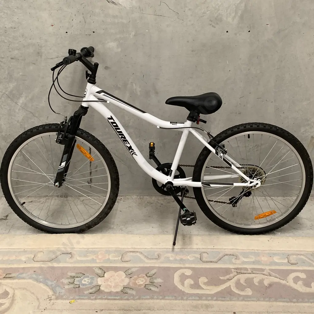 White Tourex Teenager Bike Image 1++