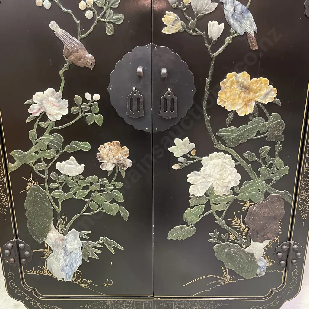 Magnificent Vintage Chinese Jinlong Black Lacquered Wooden Chinoiserie Cabinet Image 1++