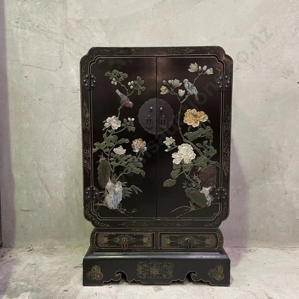 Magnificent Vintage Chinese Jinlong Black Lacquered Wooden Chinoiserie Cabinet Image 1++