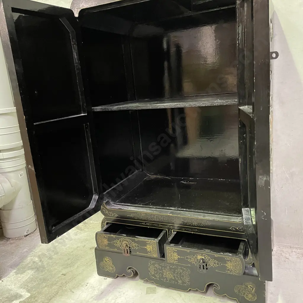 Magnificent Vintage Chinese Jinlong Black Lacquered Wooden Chinoiserie Cabinet Image 1++