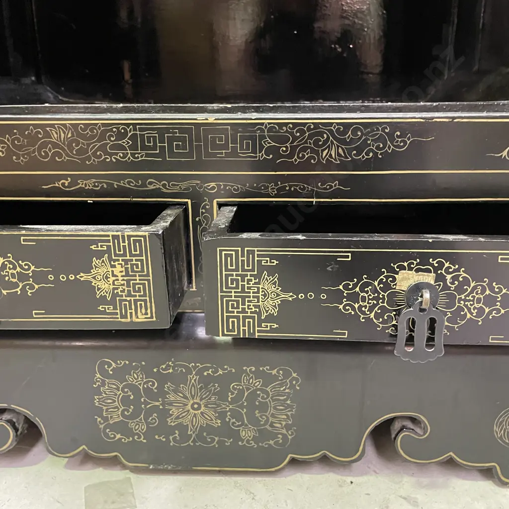 Magnificent Vintage Chinese Jinlong Black Lacquered Wooden Chinoiserie Cabinet Image 1++