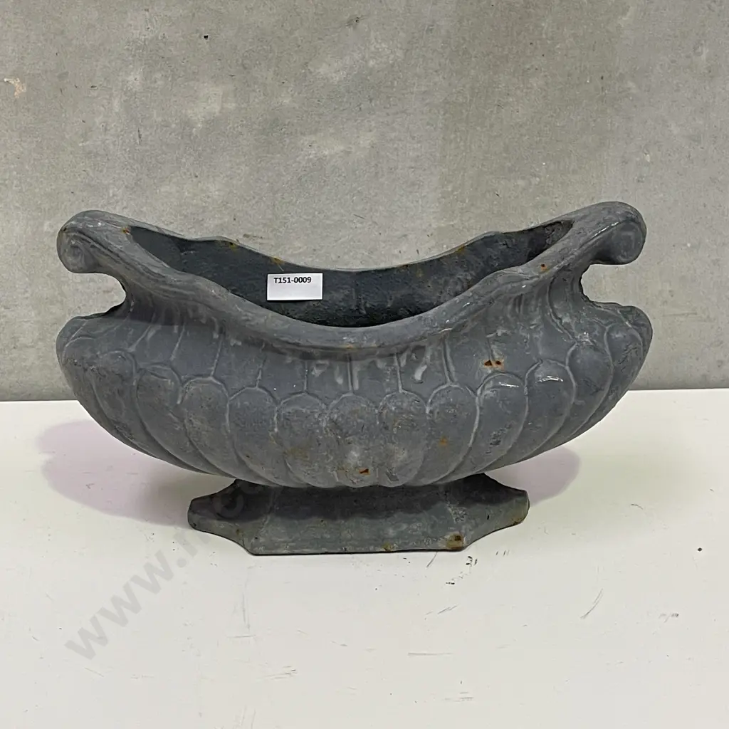 Cast Iron Oval Footed Planter, Lead Colour Finish, H18 W32 D14cm, 6.6Kg Image 1++