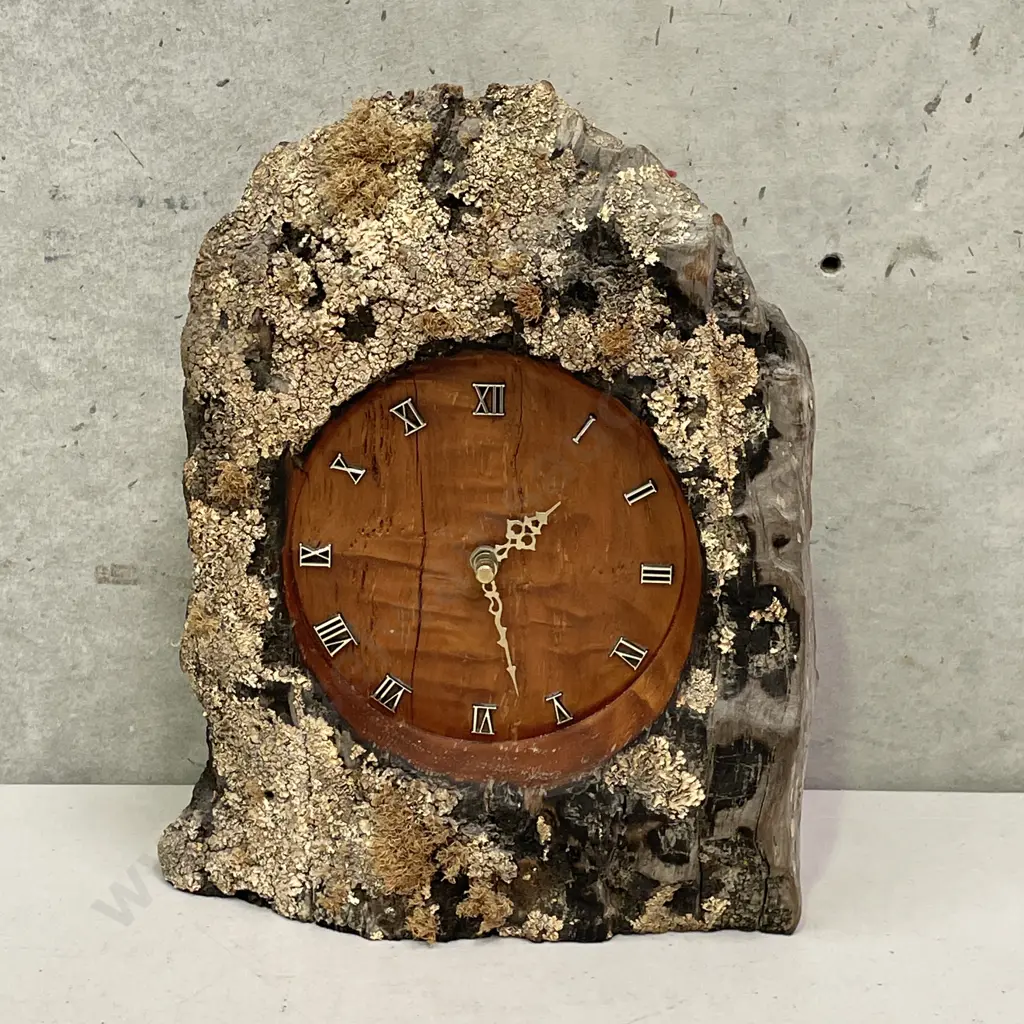 NZ Totara Ratanui Freestanding Mantle Clock. Working. H31cm W25cm Image 1++