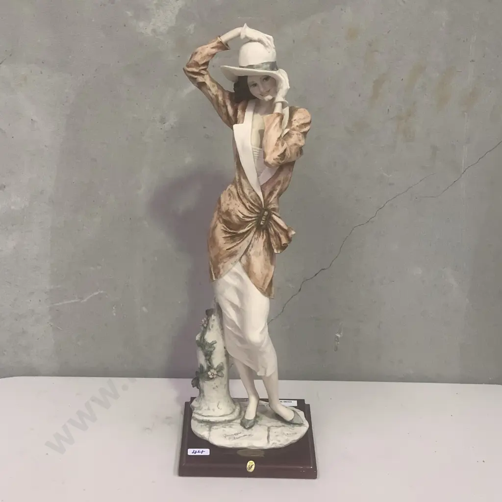 Italian Florence Guiseppe Figurine. Limited Edition 1154/5000. Signed. H49cm Image 1++