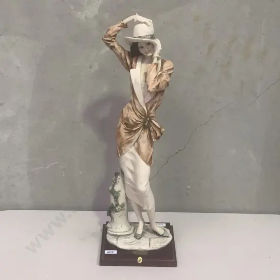 Italian Florence Guiseppe Figurine. Limited Edition 1154/5000. Signed. H49cm