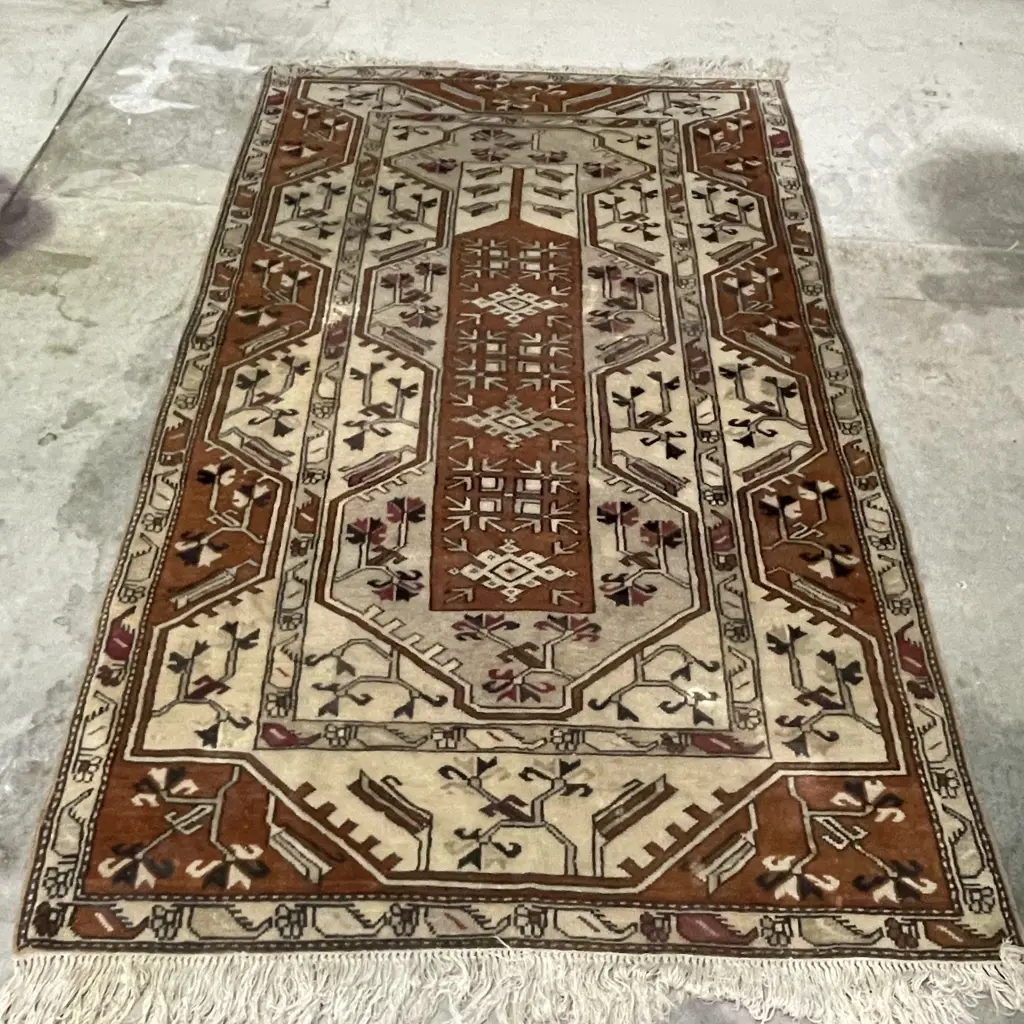 Persian Floor Rug. Oatmeal/Rust/Black/Red Tones. 2.2m x 1.4m Image 1++